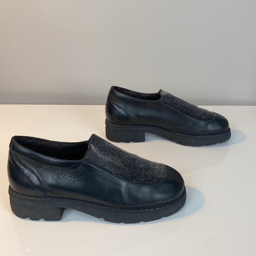 Naot Black Leather Mixed Media Chunky Loafer w/ Gray Fabric Detail Size EU 38.5 - Picture 2 of 16